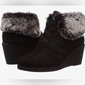 Cole Haan Women's Coralie Wedge Bootie Waterproof Ankle Boot size 8.5